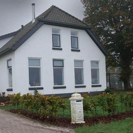 Bed & Breakfast By Patty Nieuw-Amsterdam Exterior photo